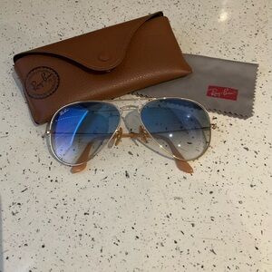 Ray-Ban Unisex Gold Frame Sunglasses with Blue Gradient Lenses